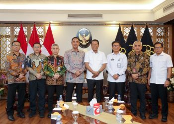 Kepala BNN RI bersama Menteri Hukum dan HAM RI, Supratman Andi Agtas bersama jajaran di Kantor Kemenkumham, Jakarta Selatan, Rabu (10/9/2025)