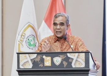 Ketua MPR RI, H. Ahmad Muzani Memberikan Sambutan dalam Munas Jalinan Alumni Timur Tengah (JATTI), Sabtu (27/9/2024)