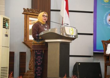 Menteri Pemberdayaan Perempuan dan Perlindungan Anak (PPPA) Arifah Fauzi saat memberikan sambutan di Sidang Senat Terbuka Dies Natalis ke-24 Fakultas Kedokteran Universitas Jenderal Soedirman (UNSOED), Purwokerto, Kamis (25/9/2025) (Foto: Humas Kementerian PPPA)