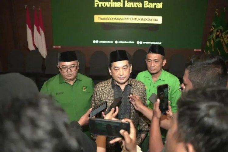 Mantan Menteri Perdagangan Agus Suparmanto (tengah) terpilih sebagai ketua umum PPP periode 2025-20230 hasil Muktamar ke-X PPP, di Ancol, Jakarta, Minggu (28/9/2025) (Foto: PPP Jawa Barat)