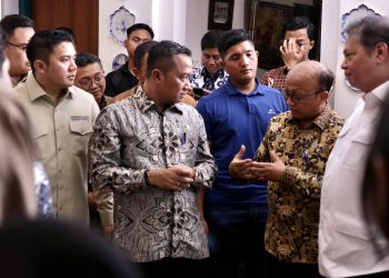 pemerintah mengumumkan program pemagangan lulusan perguruan tinggi yang ditujukan para lulusan baru di Indonesia/biro pres