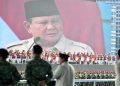 Presiden Prabowo menyampaikan amanat saat bertindak sebagai inspektur upacara pada peringatan HUT ke-80 TNI yang digelar di Lapangan Silang Monas, Jakarta, Minggu (5/10/2025)