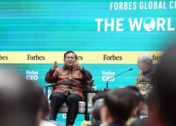 Presiden Prabowo dialog bersama Chairman and Editor-in-Chief Forbes Media, Steve Forbes, pada ajang Forbes Global CEO Conference 2025 yang berlangsung di Hotel The St. Regis, Jakarta
