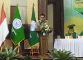 Irjen Pol. Dr. H. Andry Wibowo, S.I.K., M.H., M.Si., menympaikan orasi ilmiah Revitalisasi Nilai-Nilai Patriotisme, Pancasila, dan Profesionalisme pada Pendidikan Indonesia di acara Wisuda Universitas Ibnu Chaldun (UIC) Tahun Akademik 2024/2025. (dok Ist Kabariku)