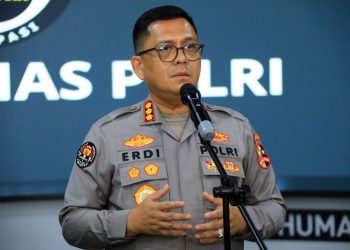 Kabagpenum Ropenmas Divhumas Polri, Kombes Pol Erdi A. Chaniago