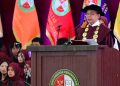Rektor UKRI sekaligus Wakil Ketua DPR RI Sufmi Dasco Ahmad menyampaikan laporan akademik pada Sidang Senat Terbuka berlangsung khidmat di Trans Convention Centre, Kota Bandung, Jawa Barat