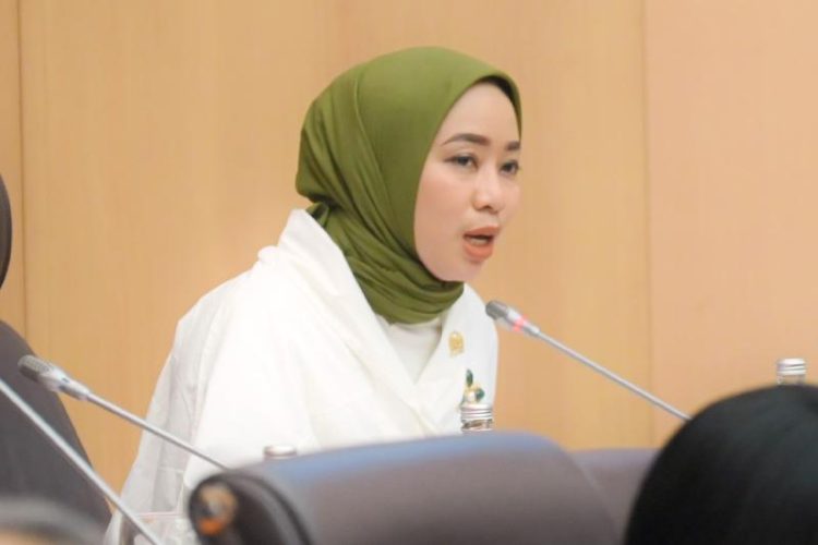 Ratna Juwita Sari mendukung kebijakan legalisasi tambang rakyat yang dikeluarkan pemerintah. (Foto : Humas DPR RI/Ist)