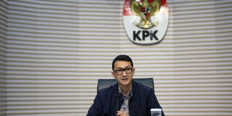 Juru Bicara KPK, Budi Prasetyo di Ruang Konpers Gedung Merah Putih KPK