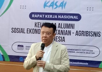 Ketua Umum Keluarga Alumni Sosial Ekonomi Pertanian Agribisnis Indonesia, Prof. Dr. Achmad Tjachja Nugraha, konferensi pers RAKERNAS KASAI di Wisma Tani, Jakarta