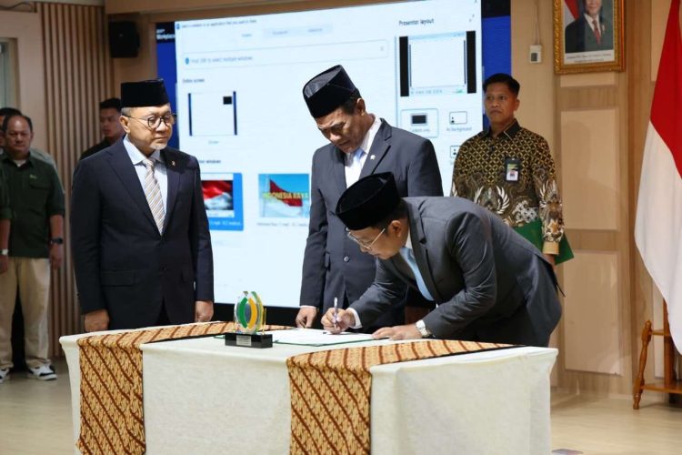 Menteri Koordinator Bidang Pangan (Menko Pangan), Zulkifli Hasan saat menghadiri serah terima jabatan Kepala Badan Pangan Nasional di Jakarta, Senin (13/10/2025). (Foto: Biro Humas Kementan)