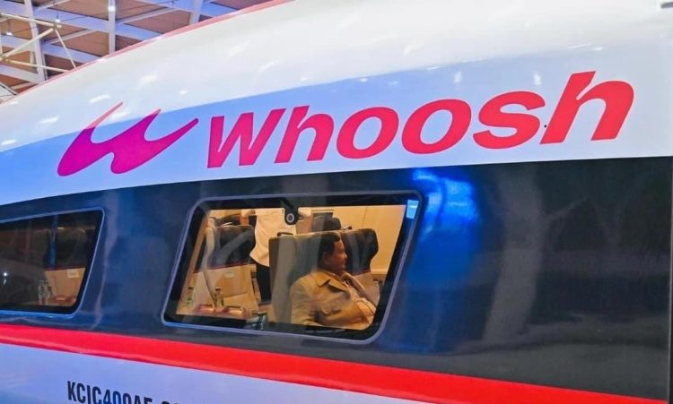 Presiden Prabowo Subianto akan menggelar rapat khusus membahas utang proyek kereta cepat Bandung-Jakarta (Whoosh) senilai US$ 7,27 miliar.(Foto:Istimewa)