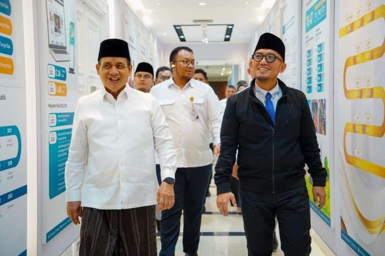 Momen kebersamaan Wakil Menteri Haji dan Umrah, Dahnil Anzar Simanjuntak (kanan)?bersama Wakil Menteri Agama, Romo Muhammad Syafi’i (kiri) (Foto: dokumentasi Kementerian Haji dan Umrah)