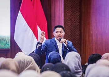Seskab Teddy Sampaikan Tiga Pesan Inspiratif kepada 300 Mahasiswa UNP di Gedung Sekretariat Kabinet, Jakarta