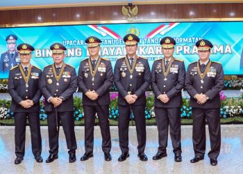 Penganugerahan Tanda Kehormatan Bintang Bhayangkara Pratama, di Rupatama Mabes Polri, Selasa (11/11)