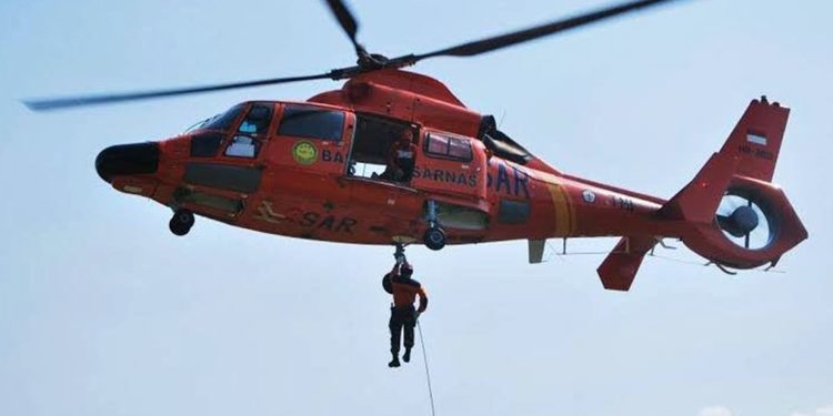 Helikopter TNI dan Basarnas diberangkatkan dari Jakarta