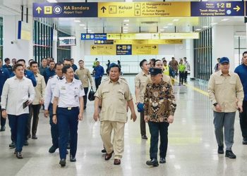 Prabowo saat meresmikan Stasiun Tanah Abang Baru di Jakarta Pusat, Selasa, 4 November 2025