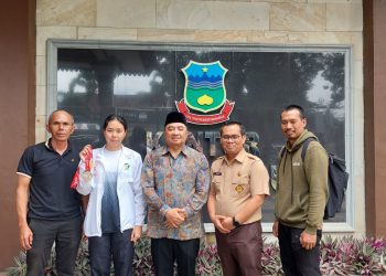 Alfira Anandika, atlet renang asal Garut yang meraih emas di Popnas 2025, bersiap mewakili Indonesia pada Asean School Games di Brunei Darussalam/Kabariku