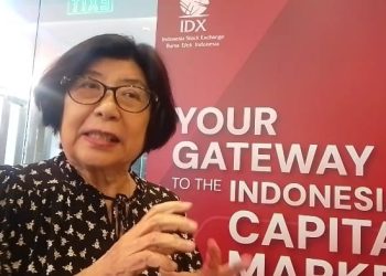 Caption: Psikiater dari Fakultas Kedokteran Universitas Indonesia dr. Mintarsih A. Latief Sp.KJ ketika menjawab pertanyaan wartawan di Gedung IDX kawasan niaga SCBD Jakarta Selatan, Kamis (20/11/2025).