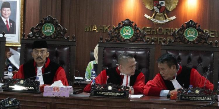 MKD DPR RI menjatuhkan sanksi etik kepada lima anggota DPR, tiga dinonaktifkan sementara dan dua diaktifkan kembali usai dinyatakan tidak melanggar.