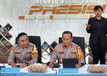 Polda Metro tetapkan Roy Suryo dan tujuh orang tersangka kasus fitnah ijazah palsu Jokowi.(Foto:doc.kabariku)
