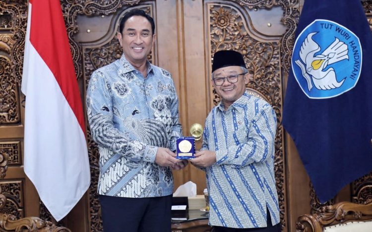 audiensi Kepala BNN RI dengan Menteri Pendidikan Dasar dan Menengah yang berlangsung di Ruang Rapat Menteri Pendidikan Nasional, Kantor Kemendikdasmen, Jakarta Pusat