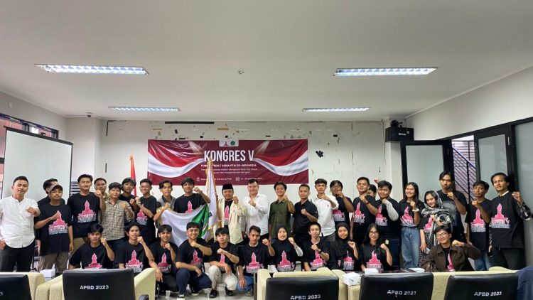 Kongres BEM/Dema PTAI 2025–2027 menetapkan Fatham Mubina dari PTIQ sebagai Koordinator Presidium Nasional. (foto:Ist)