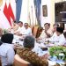 Presiden Prabowo Subianto menggelar rapat terbatas dengan sejumlah Menteri Kabinet Merah Putih di Istana Merdeka, Rabu (5/11/2025) (Foto: Sekretariat Kabinet)