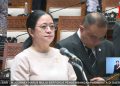 Ketua DPR RI, Puan Maharani saat memimpin pembacaan sumpah Anggota DPR RI, Fauqi Hafidexo melalui mekanisme Pergantian Antar Waktu (PAW), di Kompleks Parlemen Senayan, Jakarta, Selasa (4/11/2025) (Foto: tangkapan layar YouTube TV Parlemen)