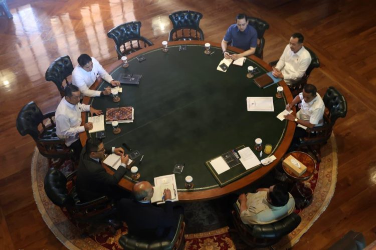 Presiden Prabowo Subianto kumpulkan mentri bahas kampung haji