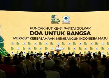 Presiden Prabowo Subianto memberikan sambutan dalam acara Doa Untuk Bangsa dalam rangka Hari Ulang Tahun ke-61 Partai Golongan Karya (Golkar) yang digelar di Istora Senayan, Jakarta, pada Jumat (05/12/2025)