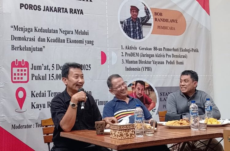 Diskusi Publik “Darurat Kedaulatan dan Darurat Bencana Lingkungan di Indonesia” yang digelar Poros Jakarta Raya di Kedai Tempo, Jakarta. (5/12/2025).