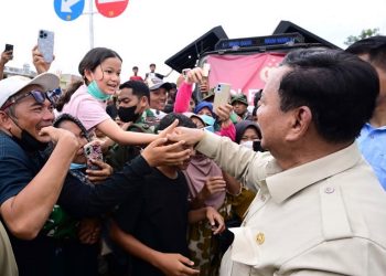 Dari Kota Medan, Presiden Prabowo Subianto menuju ke Provinsi Aceh untuk meninjau langsung tiga kabupaten yang wilayahnya terdampak bencana, pada Jumat, 12 Desember 2025.