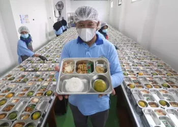 BGN memastikan Program Makan Bergizi Gratis dialihkan ke pengungsi banjir Sumatera, (Istimewa)