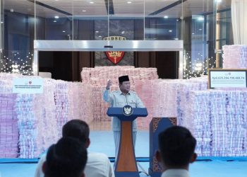 Presiden Prabowo Subianto menghadiri penyerahan laporan capaian hasil Satuan Tugas Penertiban