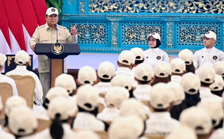 Presiden Prabowo Subianto berangkatkan Kontingen Indonesia menuju SEA Games Ke-33 Thailand Tahun 2025 di Istana Negara, Jakarta, pada Jumat, 5 Desember 2025