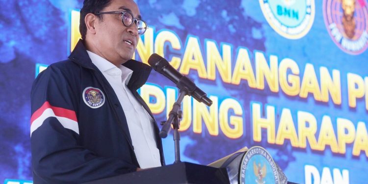 Kepala BNN RI Suyudi Ario Seto dalam acara Pencanangan Pemulihan Kampung Bersih Narkoba rangkaian acara Pemusnahan Barang Bukti Narkotika, di Buffer Area IPC Tanjung Priok, Jakarta Utara