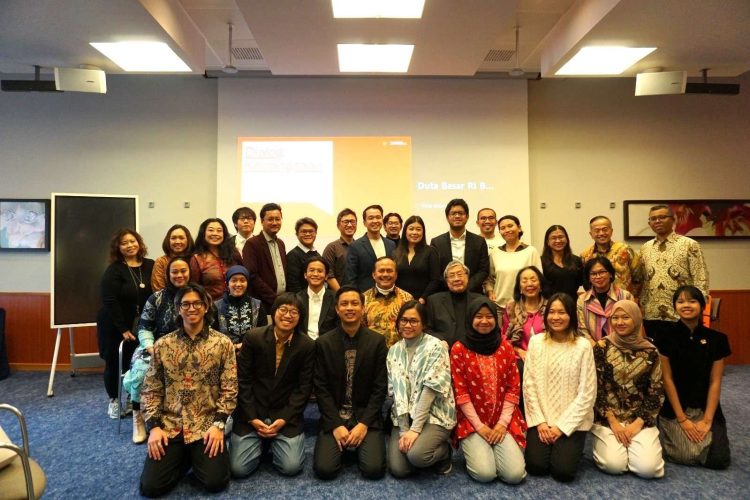 KBRI Bern menyelenggarakan dialog kebangsaan bertema “Menjadi Diaspora: Antara Pancasila dan Paradigma Global” di Novotel Zürich City West, bekerja sama dengan Perhimpunan Pelajar Indonesia di Swiss dan Liechtenstein (PPI SL), Minggu (30/11/2025) (Foto:KBRI Bern)