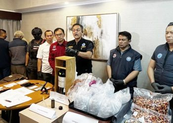 Badan Narkotika Nasional (BNN) menangkap dua warga negara asing (WNA) berinisial MK dan TKG terkait produksi 3 ribu vape isi liquid narkoba di sebuah apartemen di kawasan Jakarta Selatan