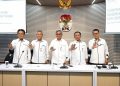 Ketua KPK Setyo Budyanto (tengah) dengan sejumlah pimpinan KPK dan Jubir KPK. (Foto: Humas KPK)
