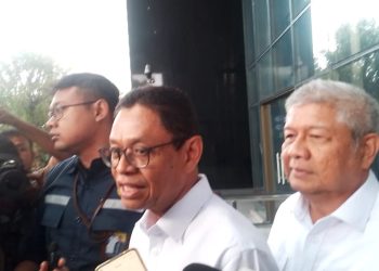 Wamen ESDM Yuliot Tanjung usai meminta masukan KPK terkait standarisasi produk impor energi. (Foto: Ainul Ghurri/Kabariku.com)