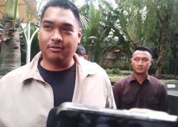 Mantan Menpora Dito Ariotedjo, memenuhi panggilan KPK untuk dimintai keterangan soal kuota haji. (Foto: Ainul Ghurri/Kabariku.com)