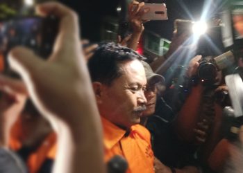 Wali Kota Madiun, Maidi usai ditetapkan sebagai tersangka KPK. (Foto:Ainul Ghurri/Kabariku)