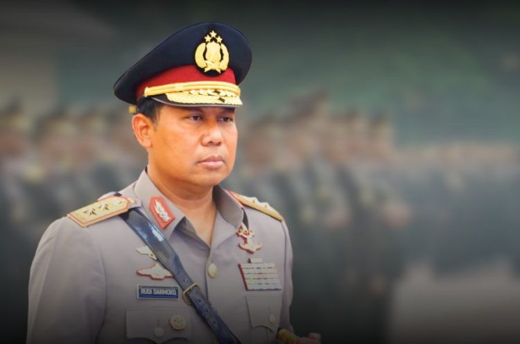 Rekam jejak Irjen Rudi Darmoko sebagai Kapolda NTT, dari lulusan Adhi Makayasa hingga jenderal SDM yang memimpin wilayah perbatasan.
