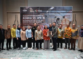 Wakil Ketua Komisi VII DPR RI Rahayu Saraswati menyoroti keberlanjutan bahan baku, daya saing, dan tantangan ekspor industri furnitur nasional.