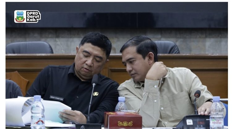 Ketua DPRD Garut Aris Munandar menerima audiensi