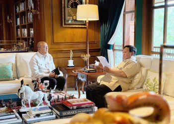 Presiden Prabowo Subianto menerima Kepala BPI Danantara sekaligus Menteri Investasi dan Hilirisasi Rosan Roeslani di Hambalang, Bogor, pada Minggu sore, 4 Januari 2026