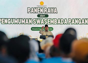 Presiden Prabowo Subianto secara resmi mengumumkan keberhasilan Indonesia mencapai swasembada pangan nasional tahun 2025 saat menghadiri Panen Raya di Desa Kertamukti, Kabupaten Karawang, Provinsi Jawa Barat, pada Rabu, 7 Januari 2026