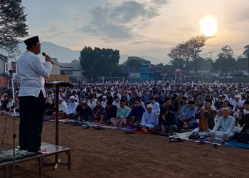 Ahmad Ramdani, Camat Pangatikan