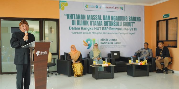 Bupati Garut, Abdusy Syakur Amin, menghadiri acara Khitanan Massal dalam rangka Hari Ulang Tahun Rumah Sakit Paru Dr. H. A. Rotinsulu yang berlangsung di Klinik Utama Dr. H. A. Rotinsulu Garut