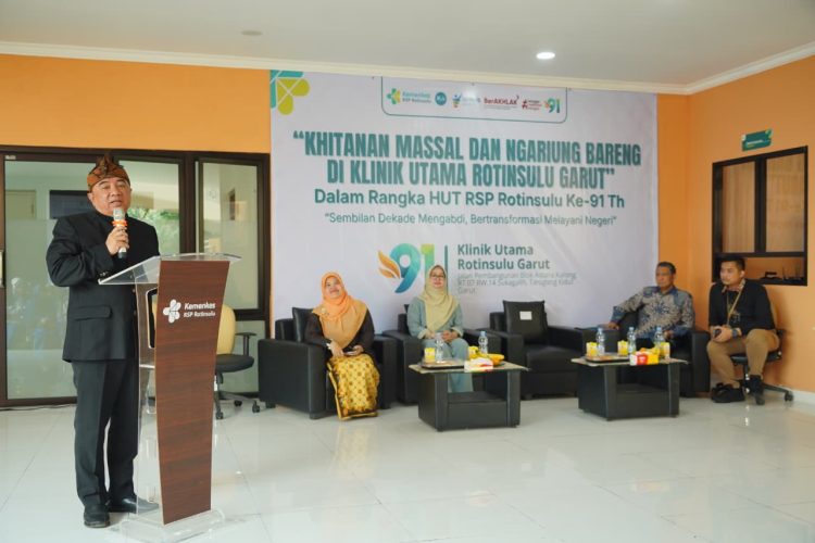 Bupati Garut, Abdusy Syakur Amin, menghadiri acara Khitanan Massal dalam rangka Hari Ulang Tahun Rumah Sakit Paru Dr. H. A. Rotinsulu yang berlangsung di Klinik Utama Dr. H. A. Rotinsulu Garut